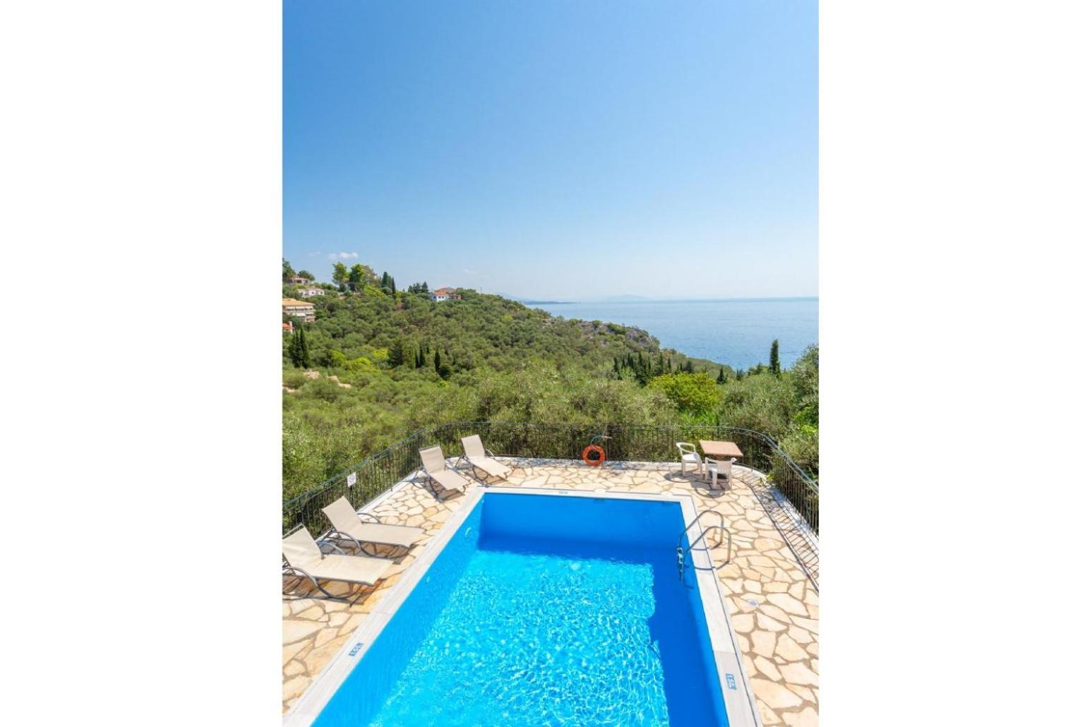 Vasillis Villa Nisaki  Luaran gambar