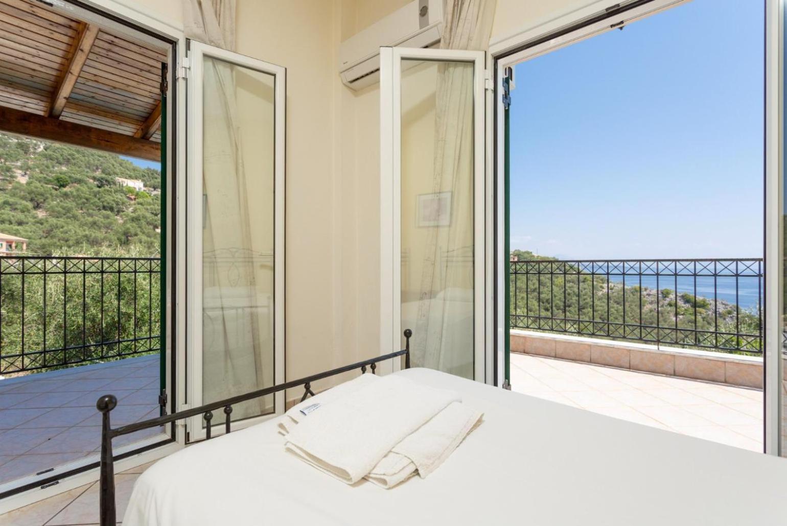Vasillis Villa Nisaki  Luaran gambar